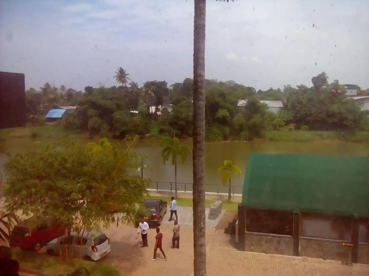 The River Edge Hotel Kaduwela Sri Lanka