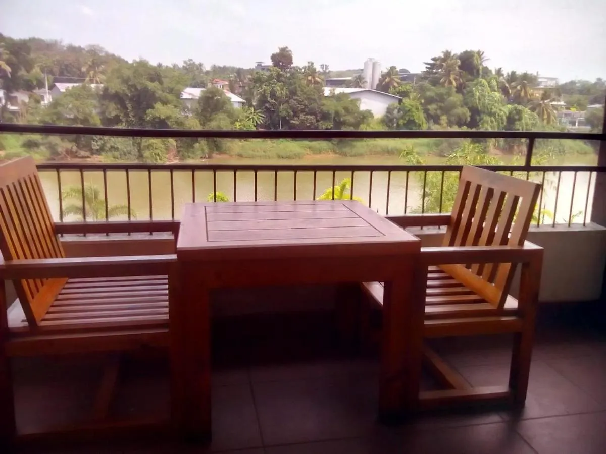 The River Edge Hotel Kaduwela 3*,  Sri Lanka