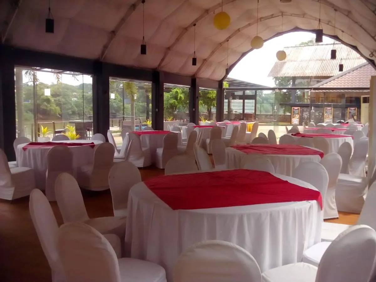 The River Edge Hotel Kaduwela