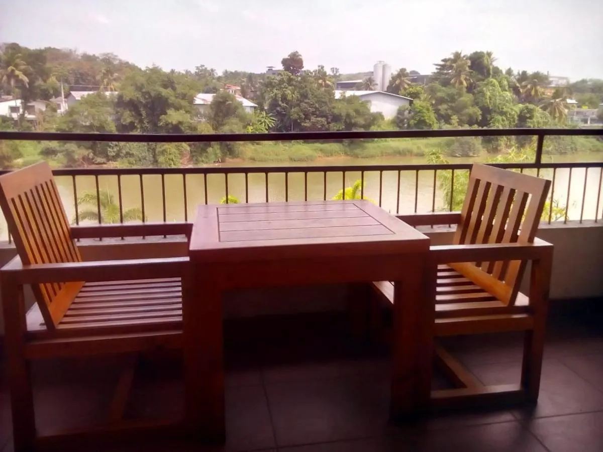 The River Edge Hotel Kaduwela