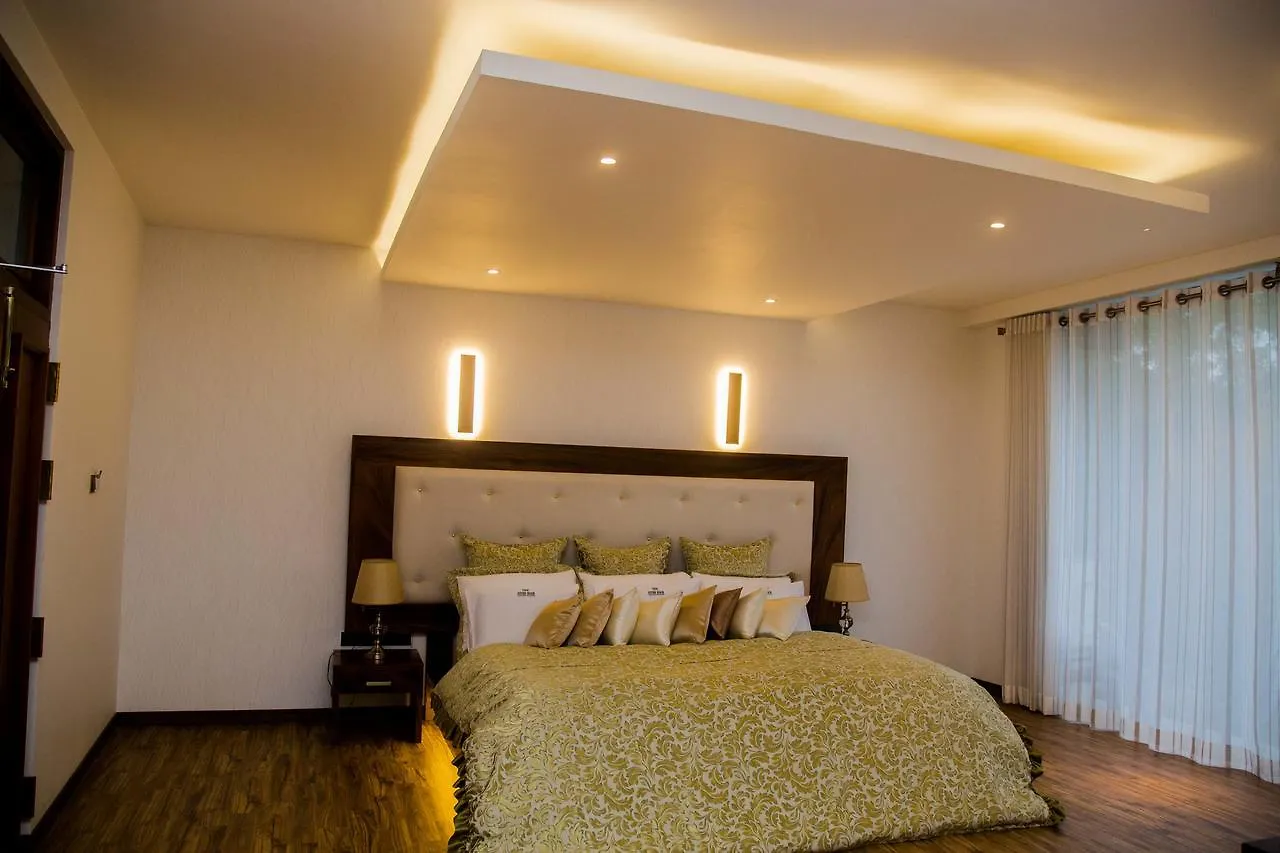 The River Edge Hotel Kaduwela
