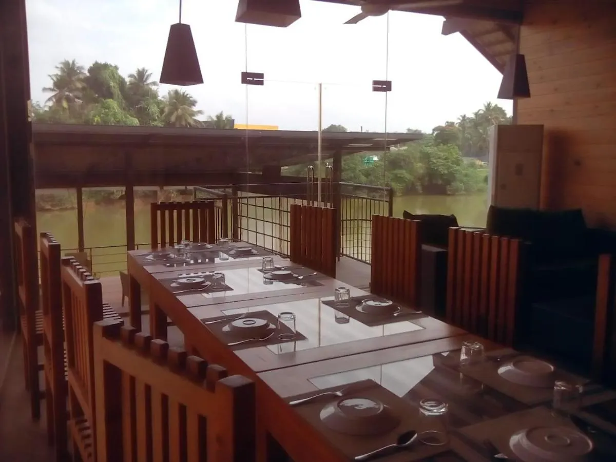 The River Edge Hotel Kaduwela