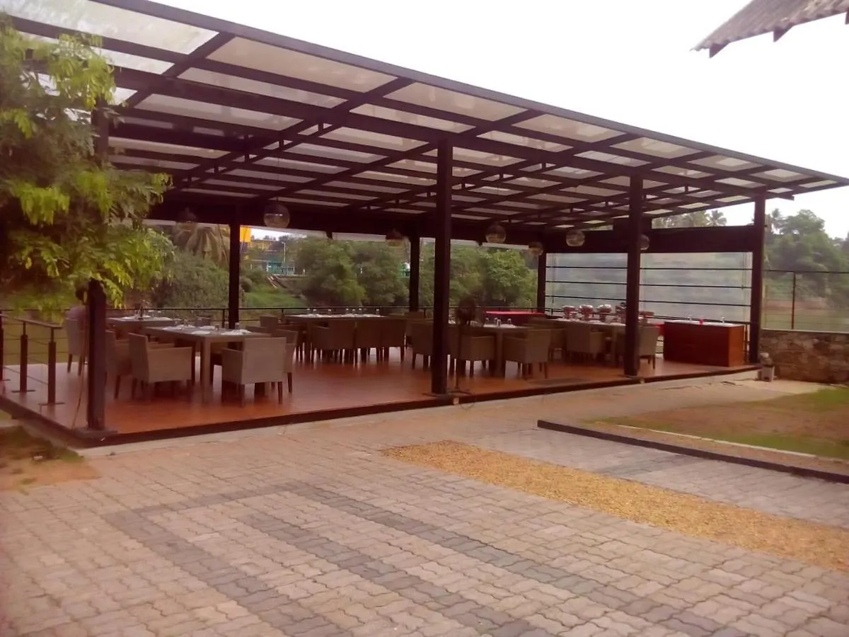 The River Edge Hotel Kaduwela